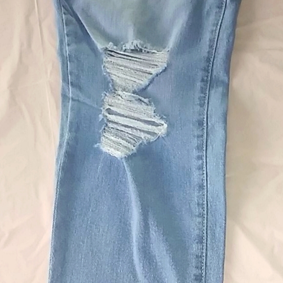 Distressed Jeans - Picture 7 of 16